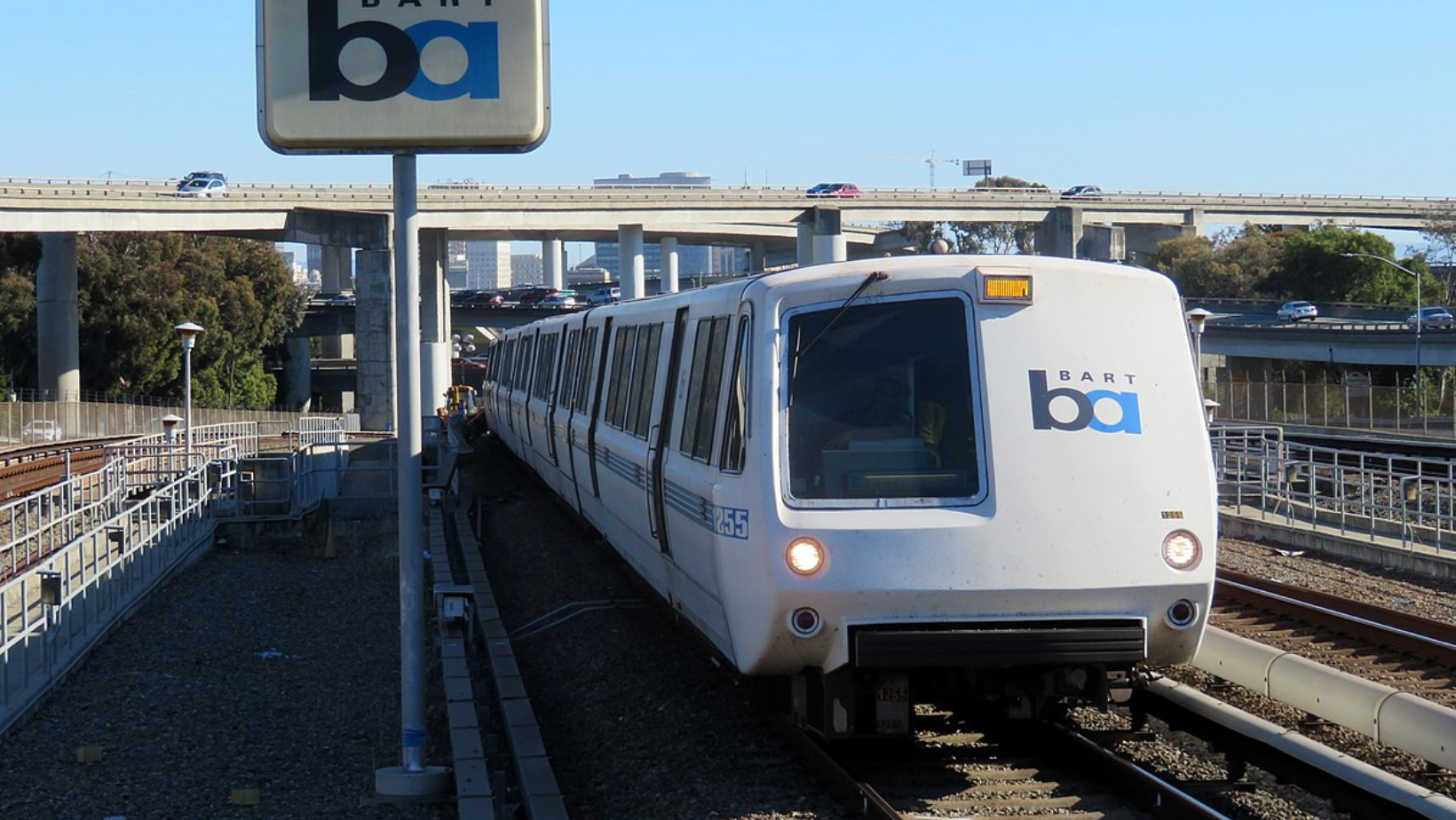 BART Announces Special Holiday Schedule with Free Parking, Late-Night