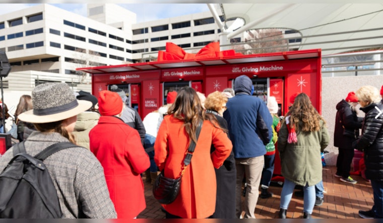 Boston's CambridgeSide Mall Features Innovative "Giving Machines" for Charitable Donations This Holiday Season