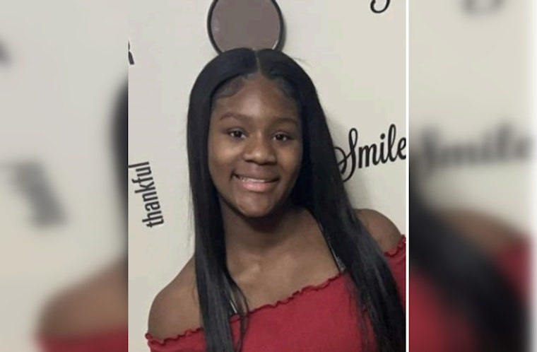 Chicago Cops Seek Help to Find Missing Teen Janiyah Sanders