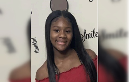 Chicago Cops Seek Help to Find Missing Teen Janiyah Sanders