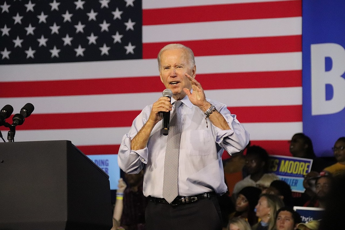 Chicago Immigrant March for Justice Targets Biden's "Selective" Work