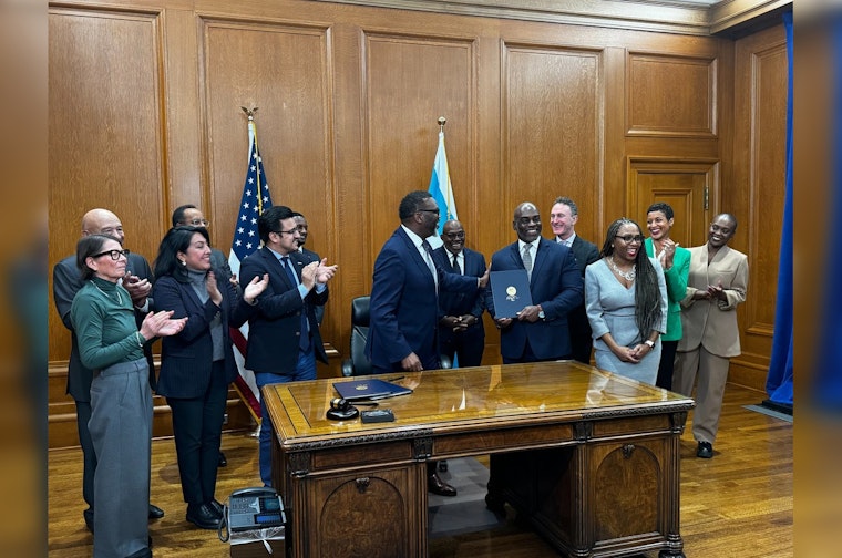 Chicago Mayor Signs Executive Order to Streamline Housing and Business Development