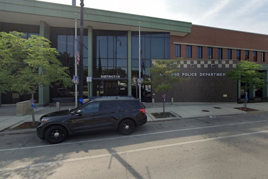 Chicago Police Warn of Armed Robberies in Deering District, Seek Public's Assistance
