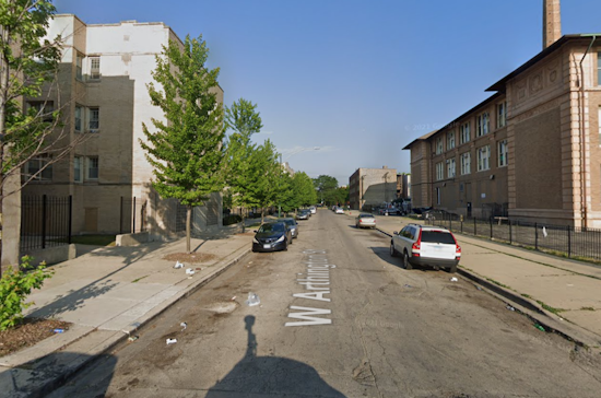 Chicago Robbers Using Facebook to Trap Smartphone Shoppers