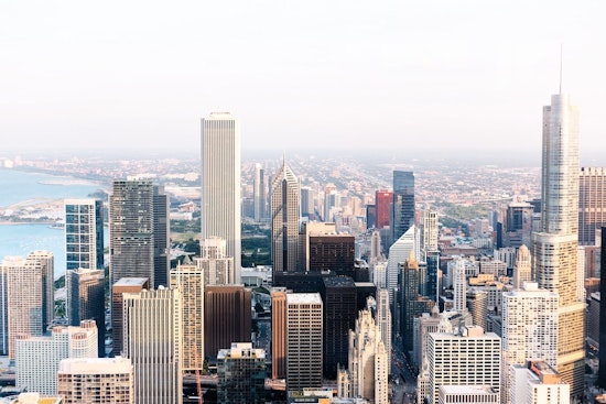 Chicago Set for an Unseasonably Warm Christmas with No Snow in Sight