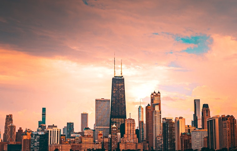 Chicago Struck by Multiple Tornadoes Amid Severe Weather, Leaving Over a Thousand in the Dark