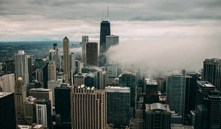Chicago's Christmas Forecast Dims with Drizzles and Dense Fog
