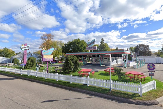 Craft & Crew Hospitality to Revive St. Louis Park Icon Galaxy Drive-In, Introducing "Wells’ Roadside" with Modern Twists