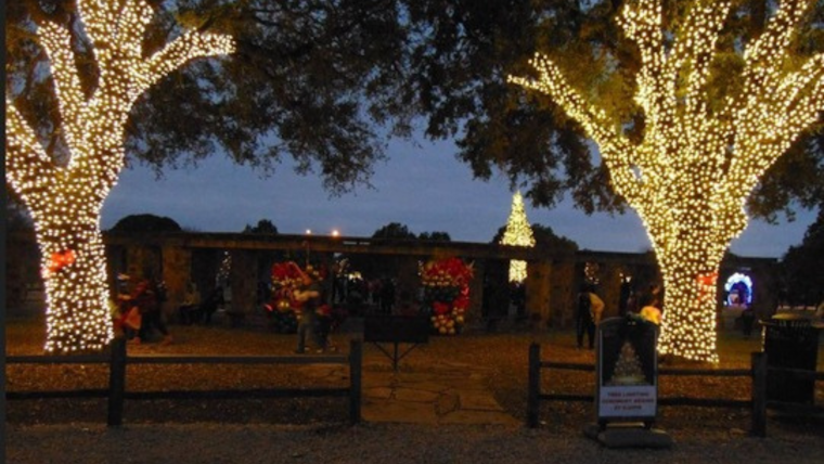 Dallas Spreads Holiday Cheer with Festive Films, Dazzling Lights, and Family-Friendly Fun Across the City