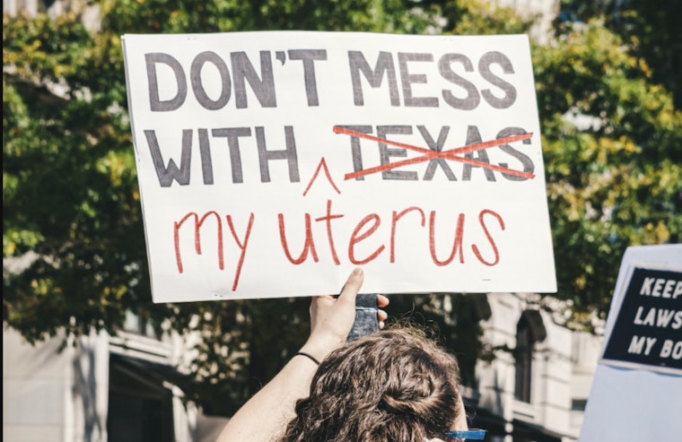 Dallas Woman's Abortion Odyssey, Denied by Texas Court, Forced to Seek Care Beyond State Lines