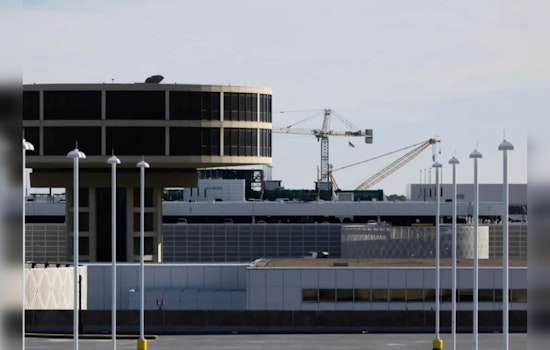 $2.6 Billion Revamp Jams Bush Airport Roads During United's Terminal B Glow-Up