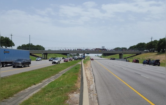 Driver Dies in Collision, Parked Utility Truck on I-20 in DeKalb County