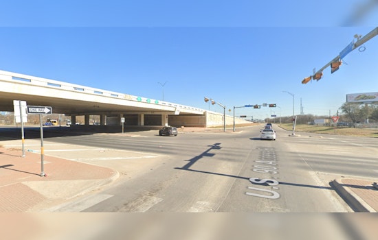 Early Morning Collision on U.S. Highway 90 Claims Life of Man in San Antonio
