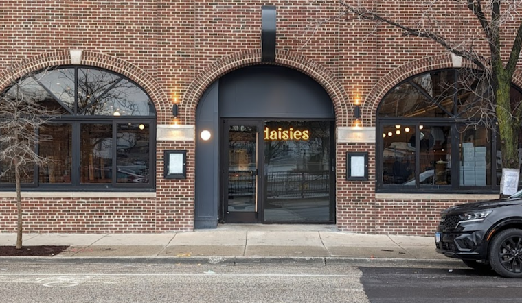Eater Awards Crowns Chicago's Finest, Daisies Shines as Restaurant of the Year as Thattu Chefs Win Big Amid Culinary Renaissance
