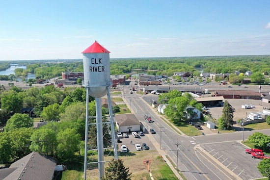 Elk River and Dillon Elks Lodge Dish Out Free Christmas Cheer