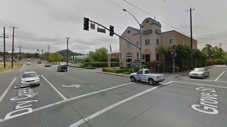 Fatal Motorcycle Accident in Healdsburg Leads to Intersection Closure, Police Investigation Underway