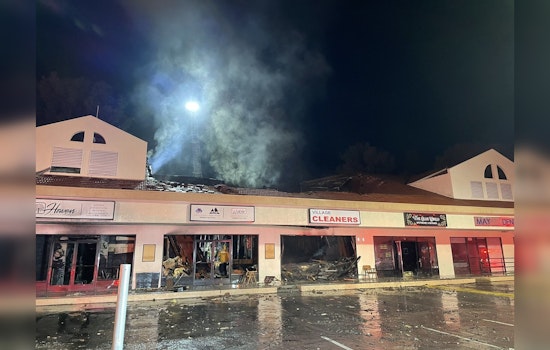Firefighters Quell Overnight Blaze at Santa Clarita Strip Mall