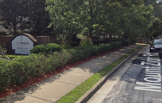 Flames of Tragedy and Triumph: Atlanta Fires Claim Two Lives, Firefighters Save Nine with Dog's Alert