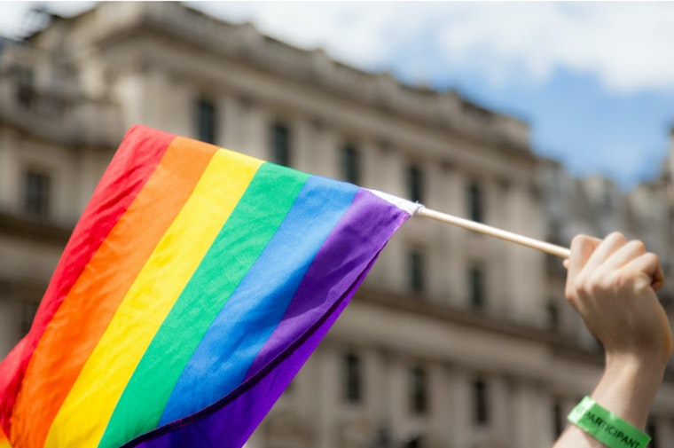 Florida Bill to Ban Political and Identity Flags at Government Facilities Sparks Outcry in LGBTQ Community