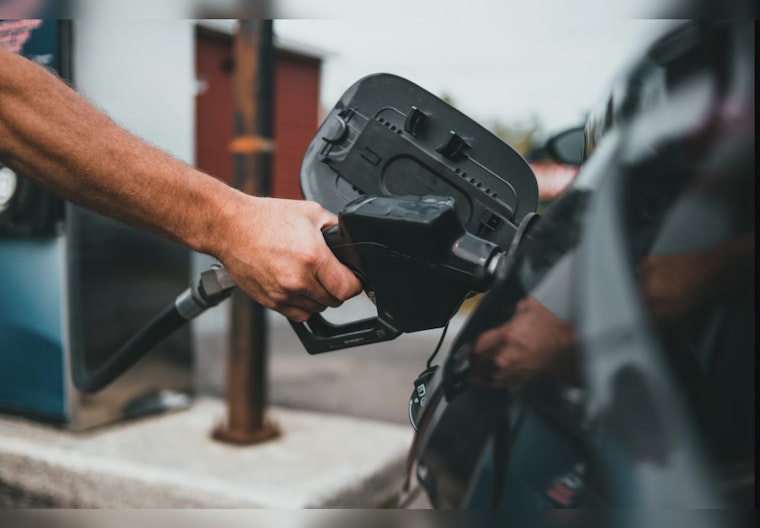 Georgia Drivers Get Holiday Relief with Dipping Gas Prices Before Travel Rush