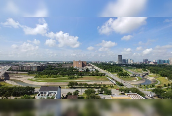 Houston Braces for Cool Week with Sunny Skies, Potential Weekend Showers