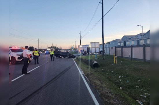  Houston Commuters Encounter Morning Rush Standstill as Multi-Vehicle Crash Shuts Down Kuykendahl Road