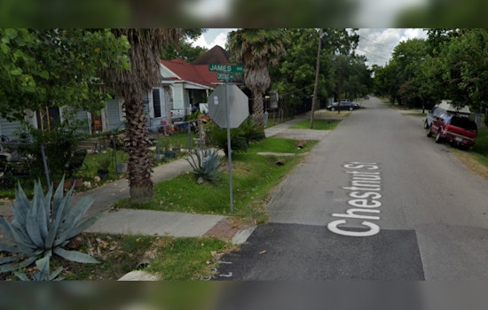 Houston Cops Hunt for Towering Thief, $150K Up for Grabs for Golden Tip