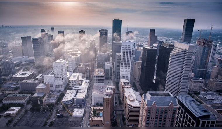 Houston Enjoys Sunny Skies and Mild Temperatures for Christmas Day