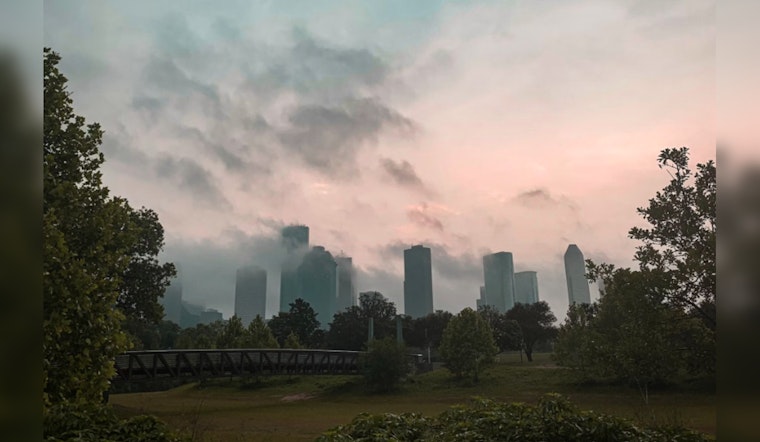 Houston Faces Near Freezing Temperatures as Clear Skies and a Chilly New Year's Eve Forecast Prevail