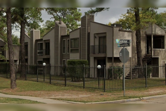 Houston Firefighters Tame Blaze at Abandoned Greater Greenspoint Apartment, No Injuries Reported