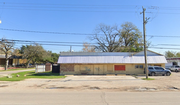 Houston Homicide Horror as Gunman on the Loose After Man Slain in Lockwood Drive Parking Lot