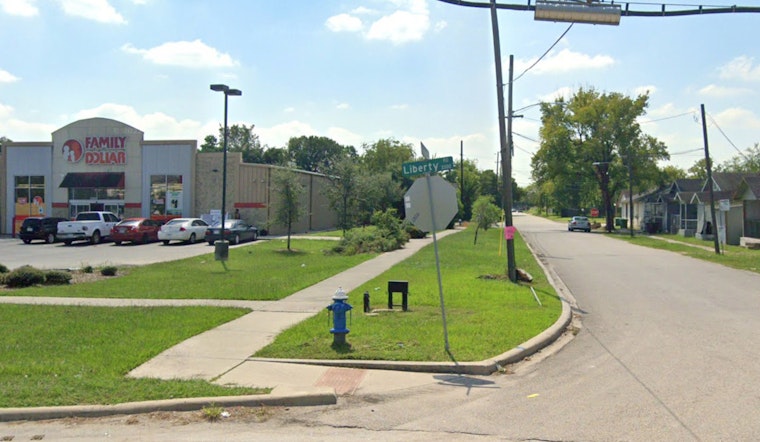 Houston Officer Fires on Robbery Suspect During Confrontation in Fifth Ward
