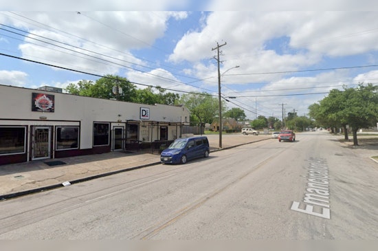 Houston Police Investigate Early Morning Fatal Shooting on Emancipation Avenue