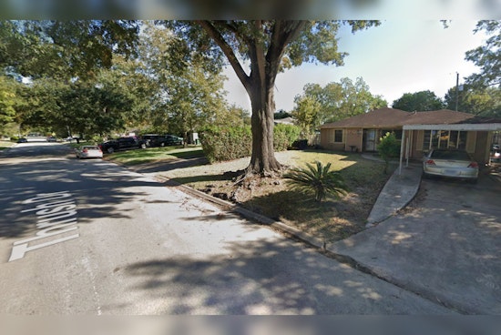Houston Police Seek Public's Help Following Late-Night Shooting of 23-Year-Old Woman