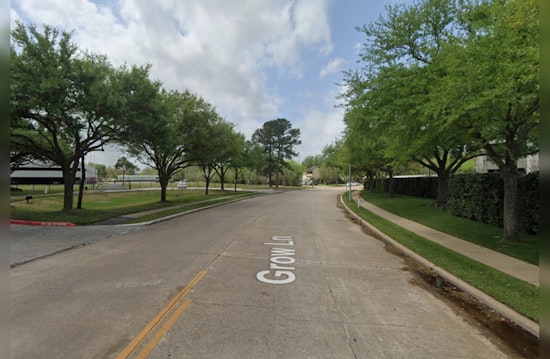 Houston Police Seek Shooter After Man Found Fatally Wounded on Grow Lane