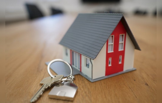 Houston Real Estate Shows First Sales Uptick in Two Years Amid Lower Mortgage Rates
