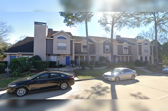 Houston Townhome Complex Ravaged by 2-Alarm Blaze, Leaving Several Units Damaged