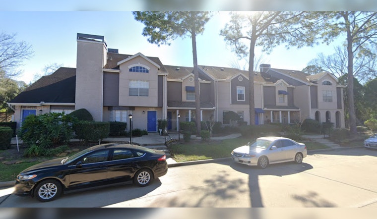 Houston Townhome Complex Ravaged by 2-Alarm Blaze, Leaving Several Units Damaged