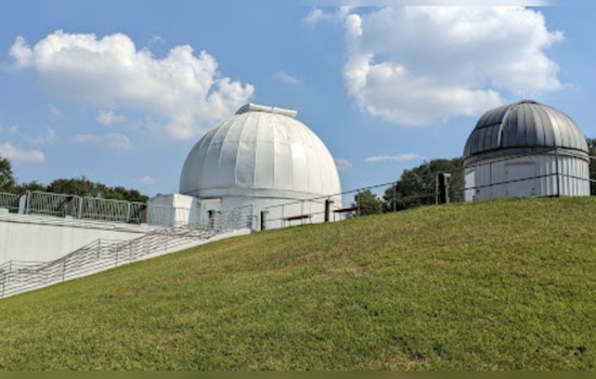 Houston's Holiday Adventures Span from Star-Gazing Escapes to Nationwide Sojourns