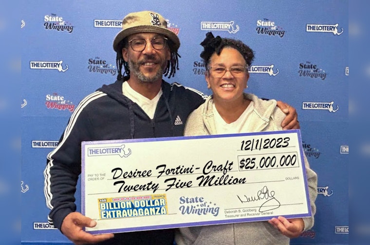 Hyde Park High Roller Hits $25M Jackpot, Set to Snub Student Debt for Daughters