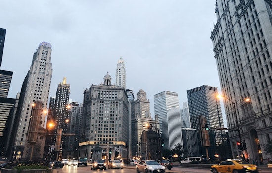 Illinois Earns Mixed Reviews on Traffic Safety, Lauded for Distracted Driving Laws but Criticized for Lax Motorcycle Helmet Regulations