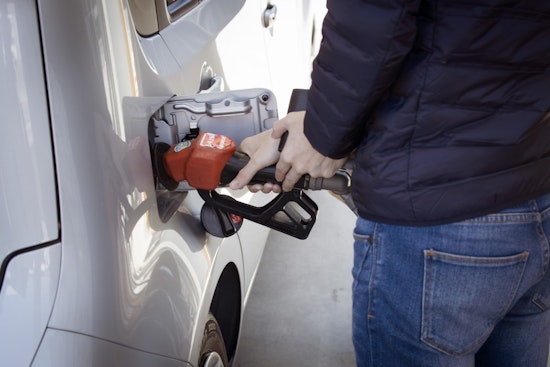 Illinois Holiday Travelers Find Respite with Declining Gas Prices, Chicago Stays High