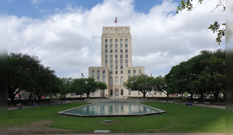 John Whitmire Set to Tackle Houston's Financial Challenges as New Mayor, Advocates Transparency and Public Engagement