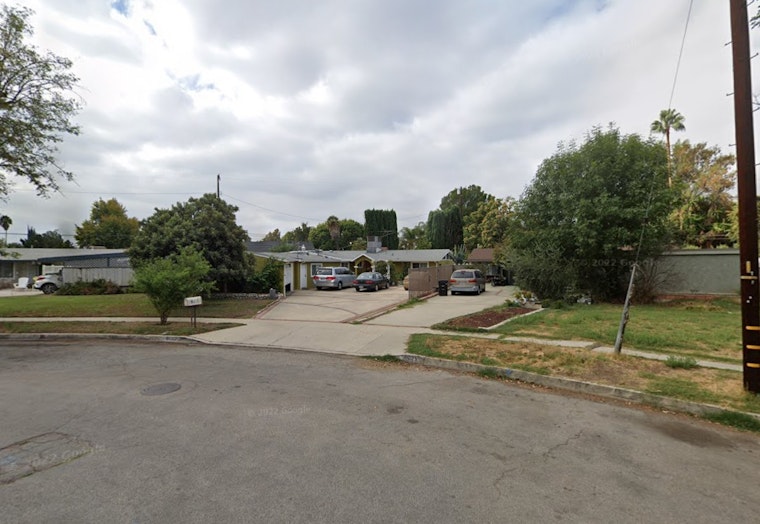 LA Firefighters Quell Reseda House Fire in 25 Minutes, No Injuries Reported