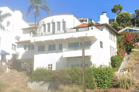 LAFD Extinguishes Stubborn Blaze at Unoccupied Pacific Palisades Hillside Home