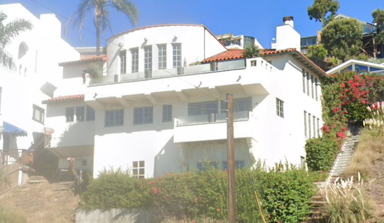 LAFD Extinguishes Stubborn Blaze at Unoccupied Pacific Palisades Hillside Home