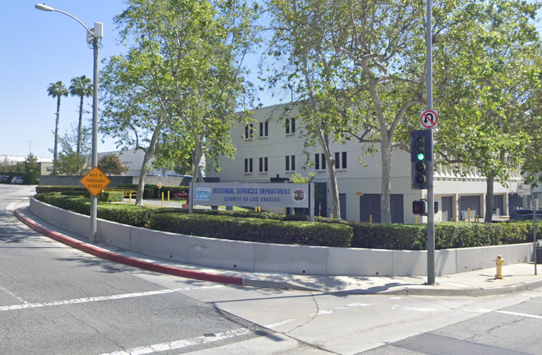 Los Angeles County Unveils Tech Initiative, Gifts 1,000 Laptops to Veterans for the Holidays