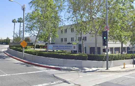 Los Angeles County Unveils Tech Initiative, Gifts 1,000 Laptops to Veterans for the Holidays