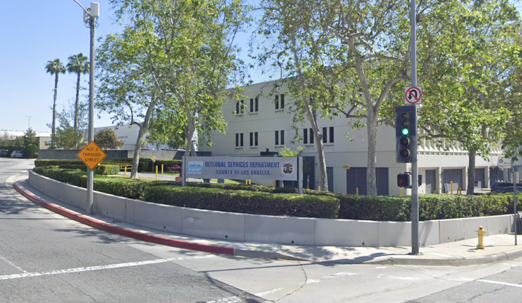 Los Angeles County Unveils Tech Initiative, Gifts 1,000 Laptops to Veterans for the Holidays