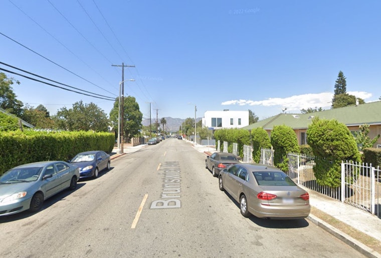Los Angeles Firefighters Extinguish Atwater Village Residential Blaze in Under 20 Minutes